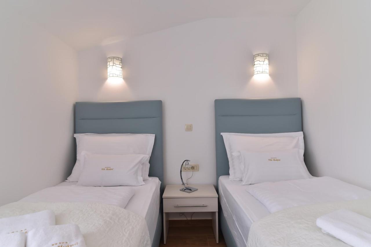 Villa Muskatel Brzac Exteriör bild