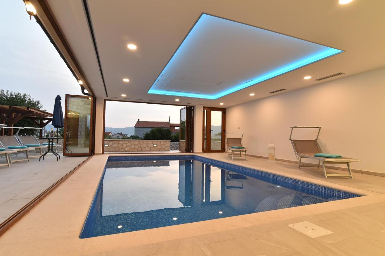 Villa Muskatel Brzac Exteriör bild
