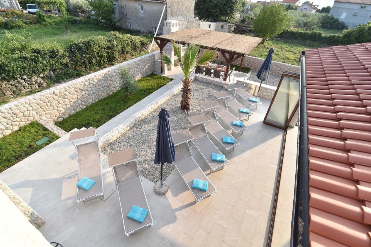 Villa Muskatel Brzac Exteriör bild